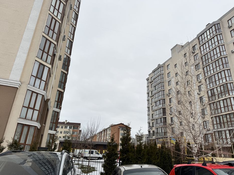 Крюківщина продаж ЖК Аура центр однокімнатноі квартири з двориком