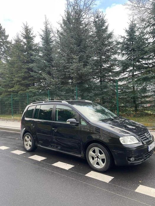 Volkswagen Touran Highline 2.0tdi