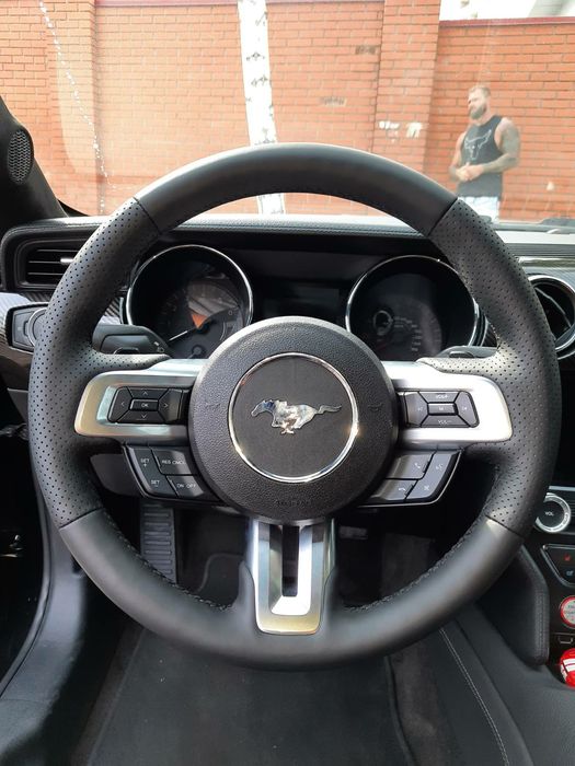 Перетяжка потолка       Перешив сидений   Детейлинг