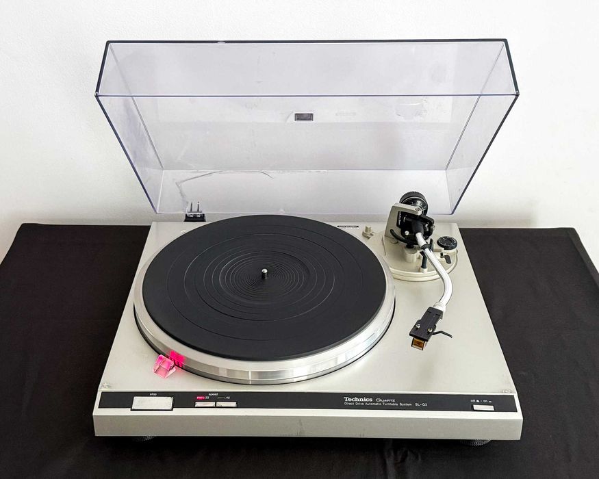 Technics SL-Q2 Direct Drive Turntable / Gira-Discos