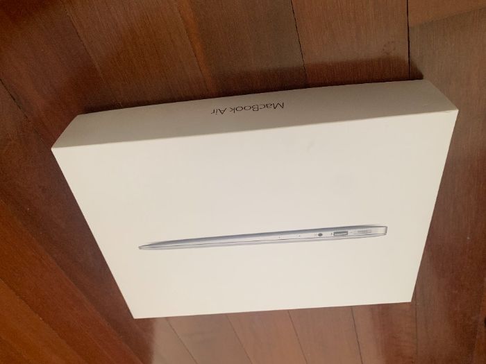 MacBook Air 13.3'' (2015) + HENGE DOCK