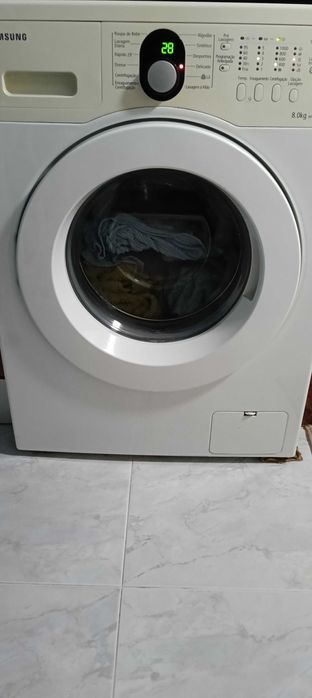 Maquina de lavar roupa
