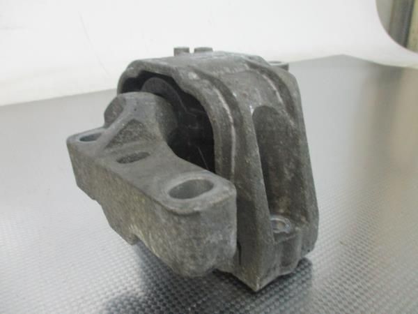Apoio do motor AUDI A3 (8P1)
