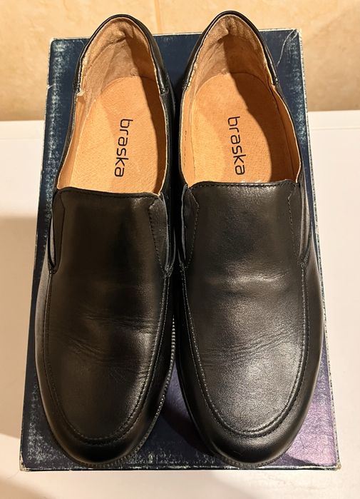 Нові шкіряні туфлі Braska