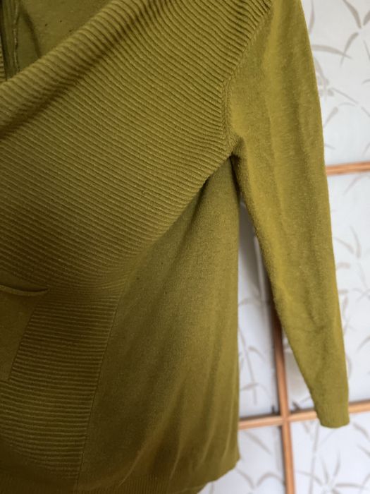 Sweter długi oliwkowy