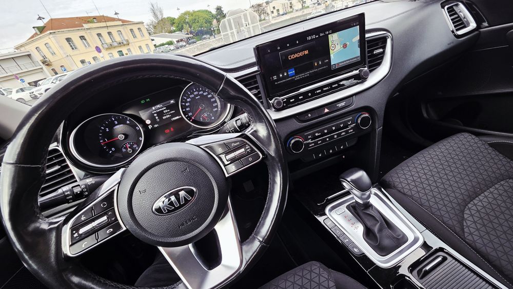 Kia Ceed SW FULL EXTRAS 136cv