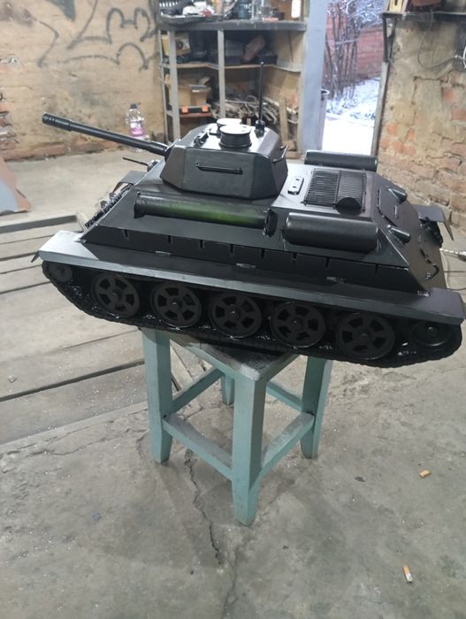 Мангал в виде танка