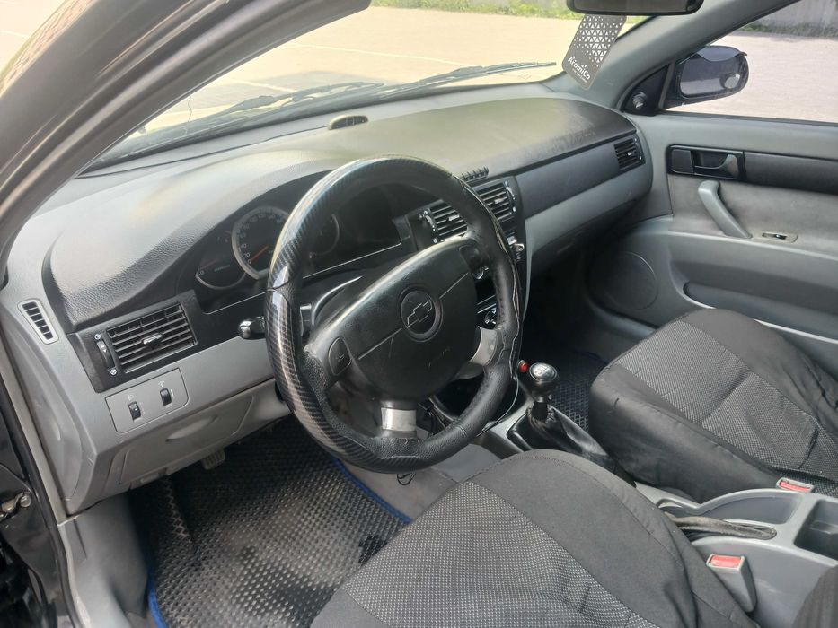 Продам Chevtolet Lacetti.