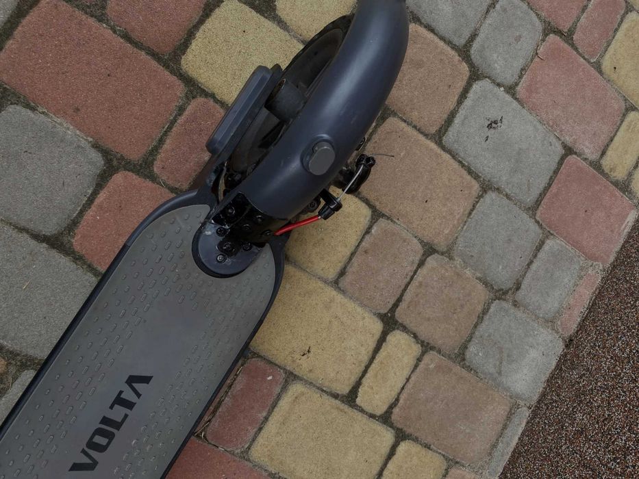 Електросамокат Forte VT1 Volta