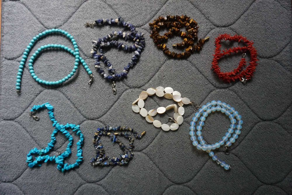 Бусы натуральные, бижутерия