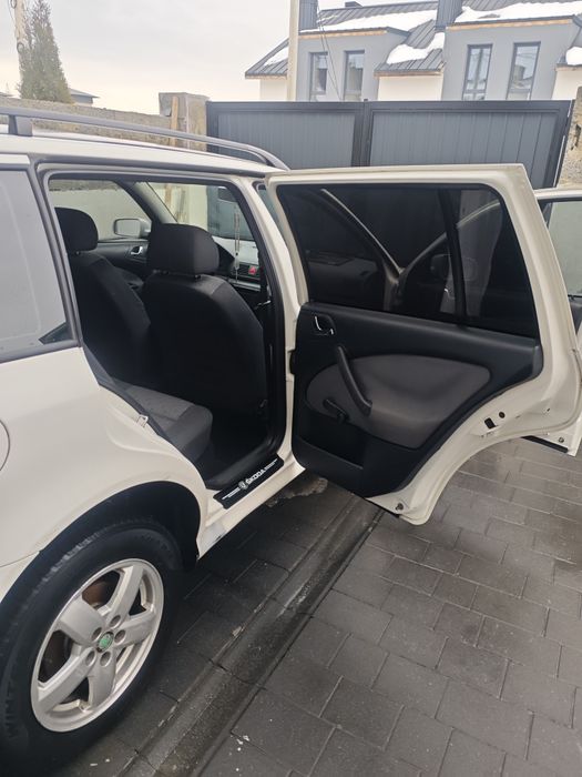 Автомобіль Шкода Октавія