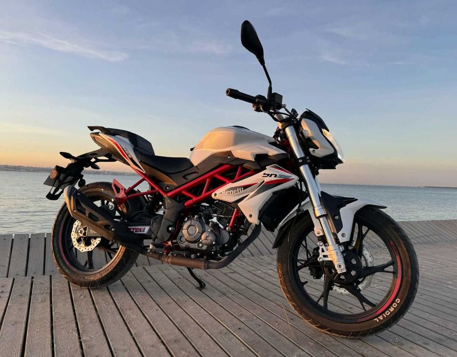 Mota Benelli BN 125cc - Como Nova