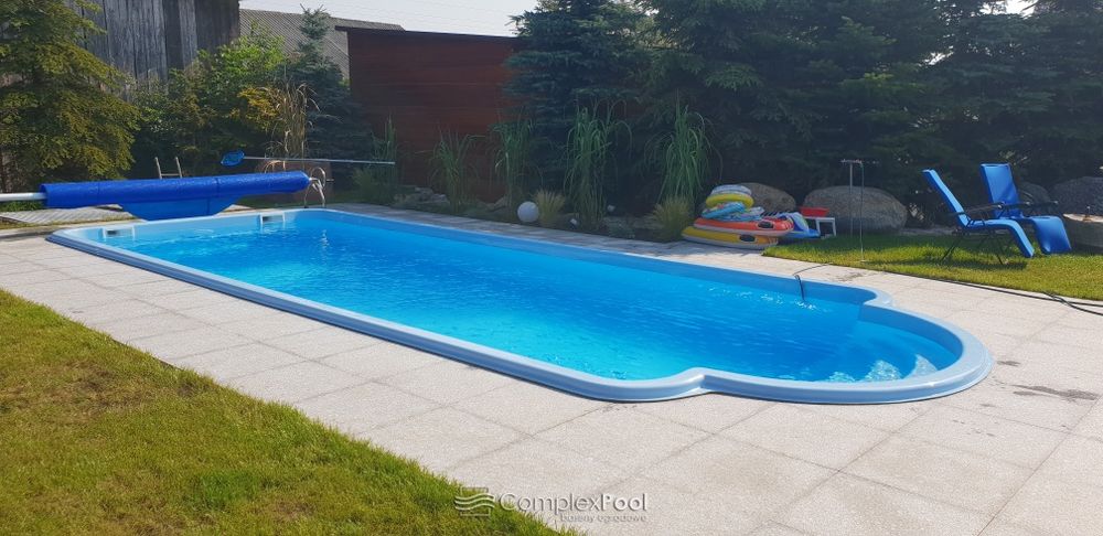 Basen ogrodowy poliestrowy wkopywany 7,7x3,1x1,55 z osprzętem