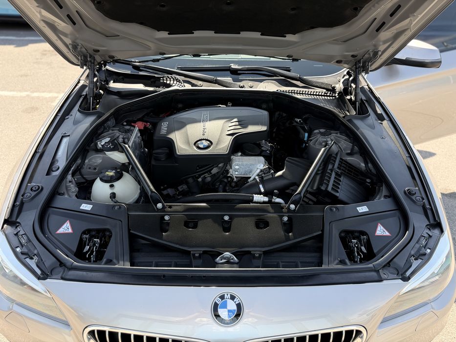 BMW 5 Series 2015 F10 520i Рестайлинг Європа