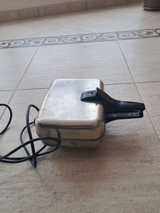 Электро вафельница