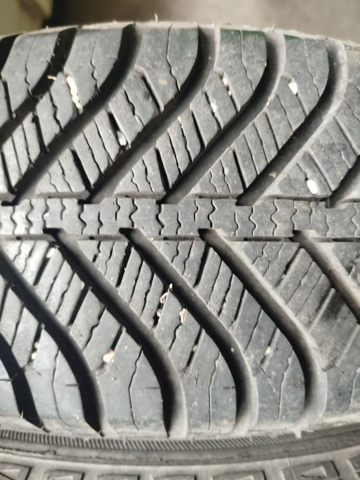 Opony całoroczne Goodyear 165/70R13