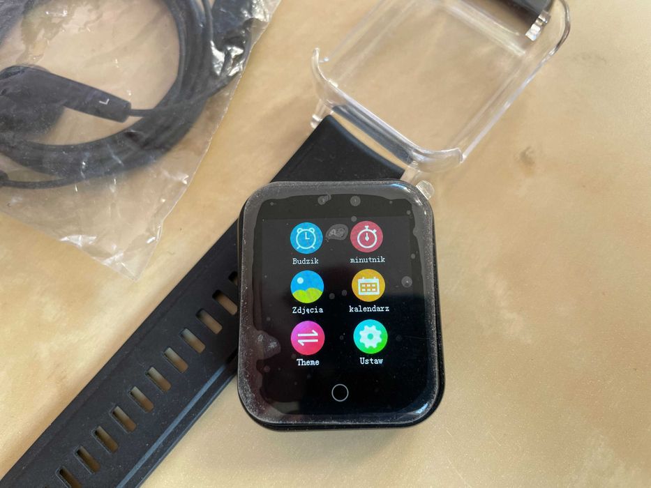 Odtwarzacz MP3 MP4 zegarek 32 Gb bluetooth dyktafon + słuchawki