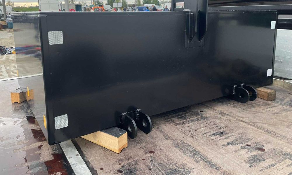 Skrzynia transportowa do ciągnika na tuz-a