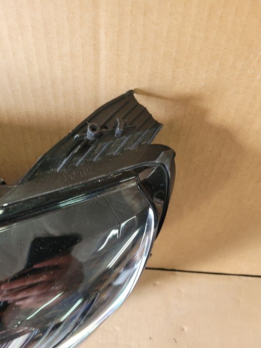 Renault Megane IV lampa przednia lewa prawa