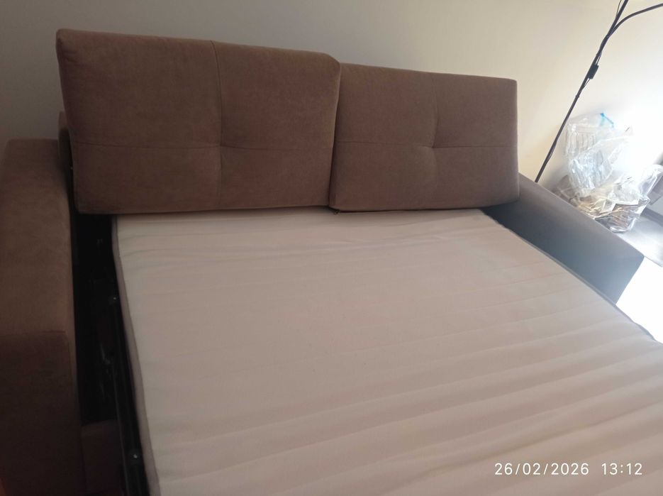 Sofá cama Italiana Ferrara, com 3 lugares, tecido Egypto 8, Semi novo.