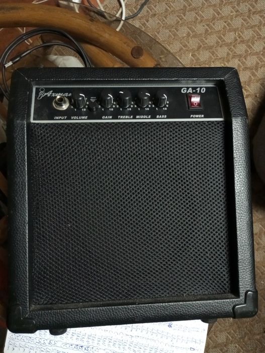 Amplificador axman de guitarra quase novo