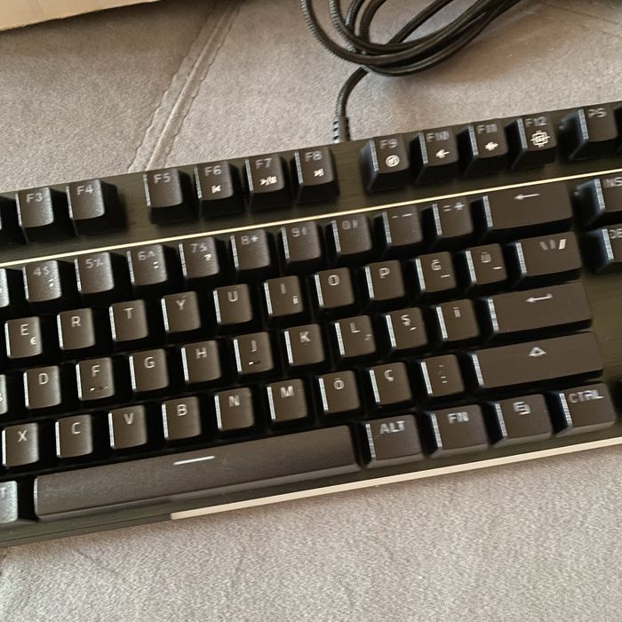 Механическая клавиатура HyperX Alloy mkw100