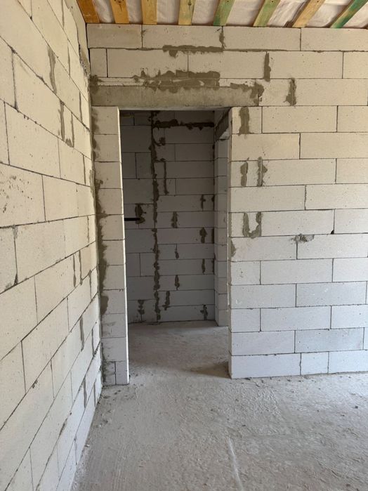 Продаж будинку(єОселя )