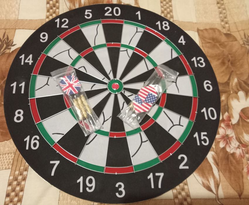 Дротики игра. для мальчиков.