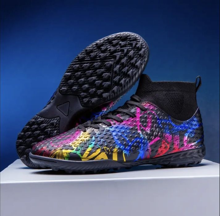 Знижка! Нові  Сороконіжки, Копочки,Бутси, Футбольне взуття,