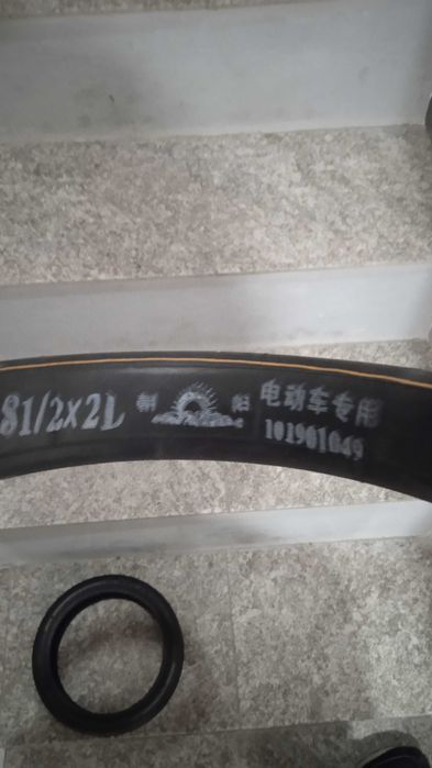 Roda e câmara de trotine elétrica