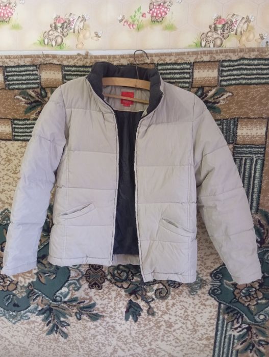 Продам зимнюю женскую куртку