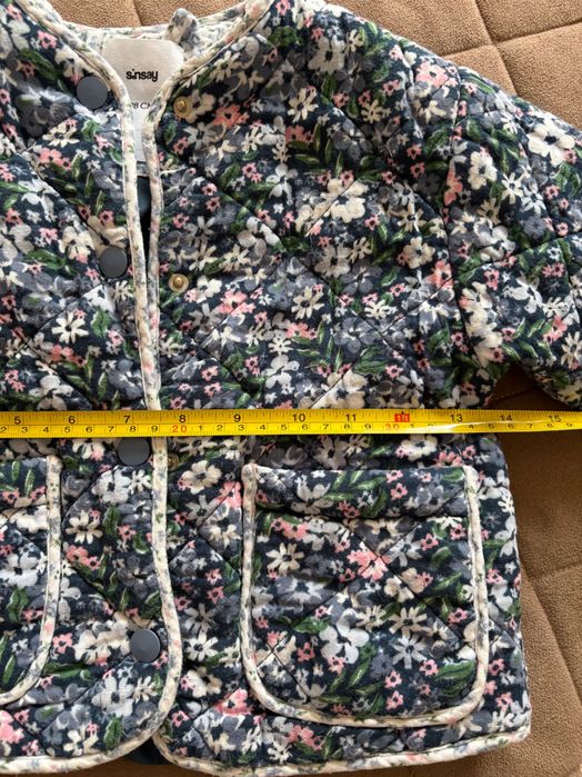 Куртка для дівчинки 98