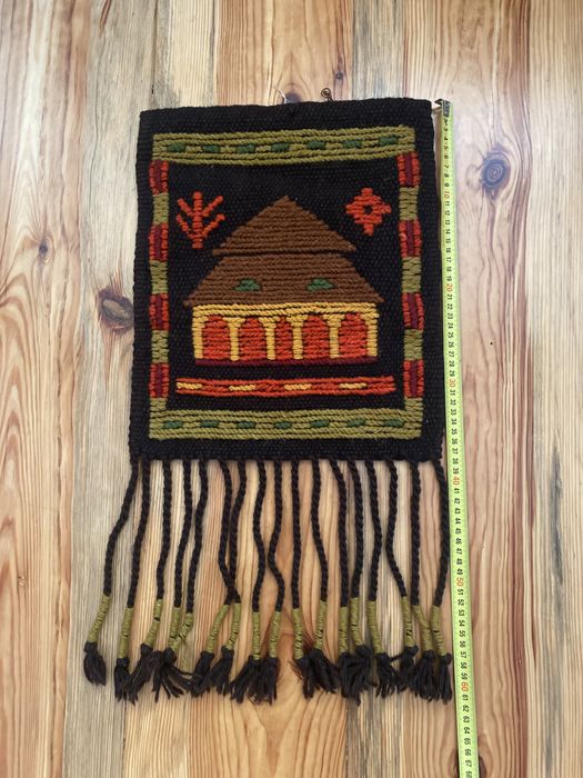 wełniany kilim na ścianę