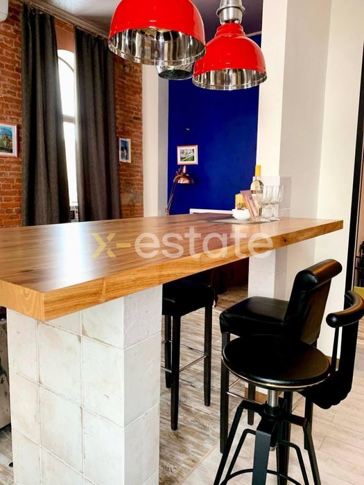 2-кімнатна квартира в історичній будівлі модерну в центрі Харкова!