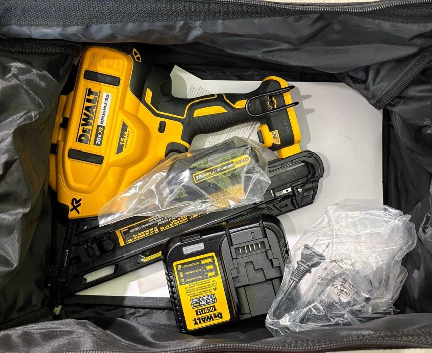 DEWALT DCN650D1 XR 20V Gwoździarka Akumulatorowa 15GA 1x 1.5 Ah
