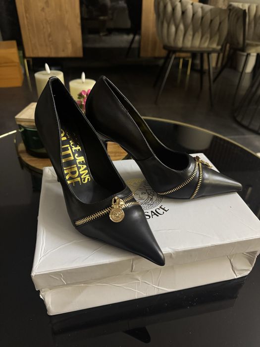 Szpilki Versace  rozm 37