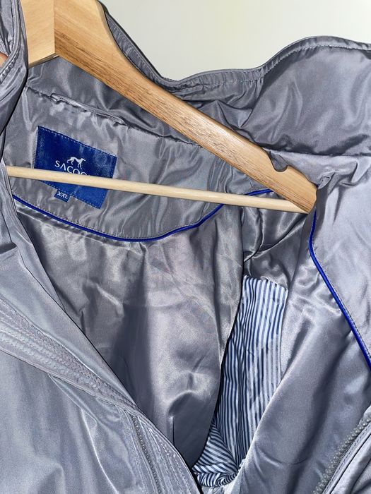 Blusão cinzento da Saccor