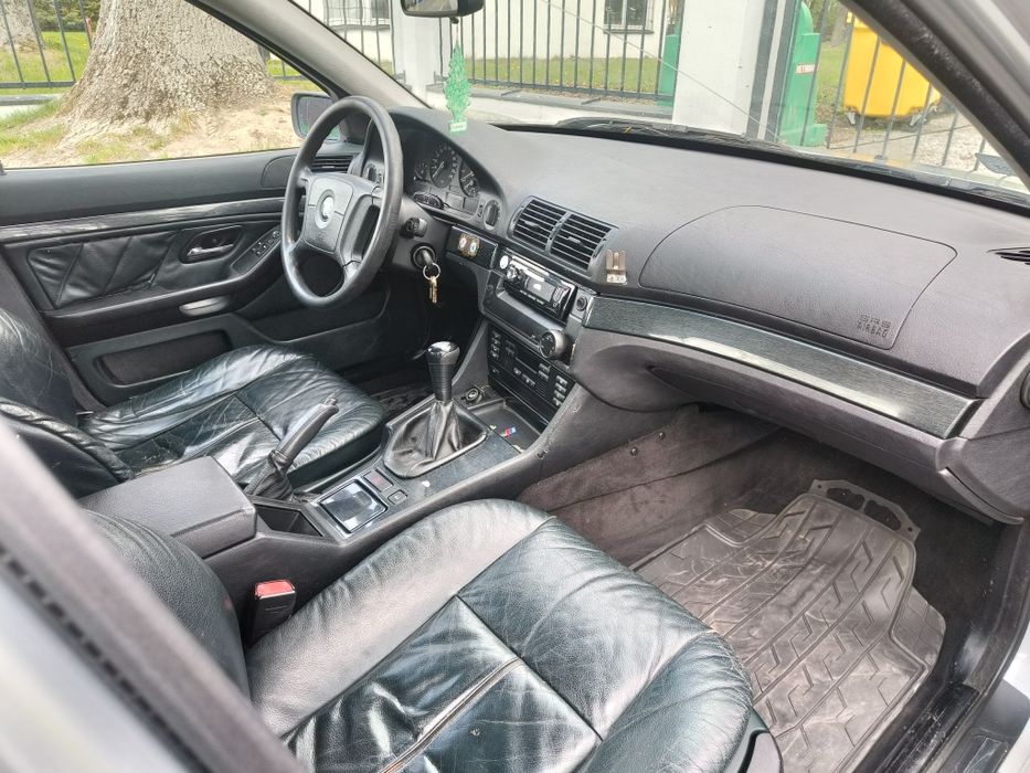 BMW 5 E39 1997r 2.0 R6 Stan BDB