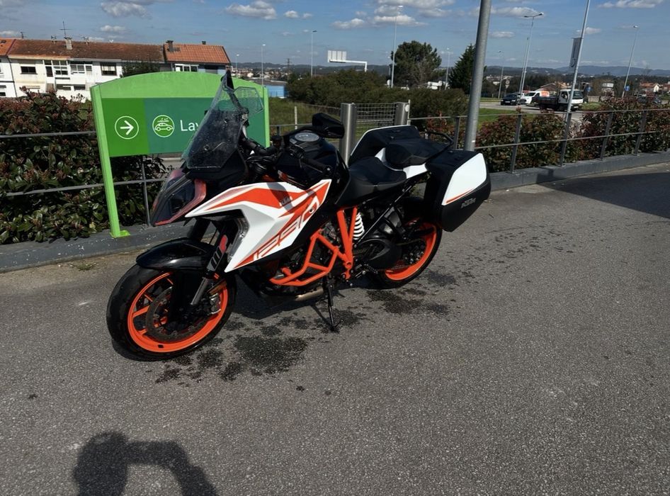 KTM 1290 Super Duke GT 2021 - 33.000 km - 3 Malas Originais