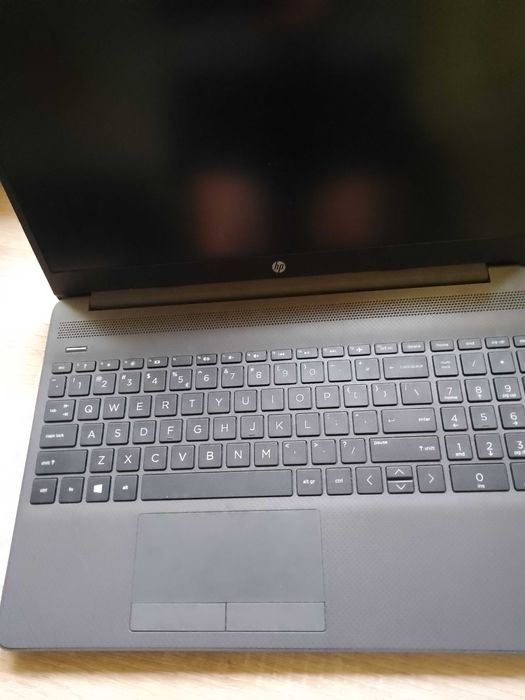 Laptop HP 255 G8 Athlon jeszcze na gwarancji