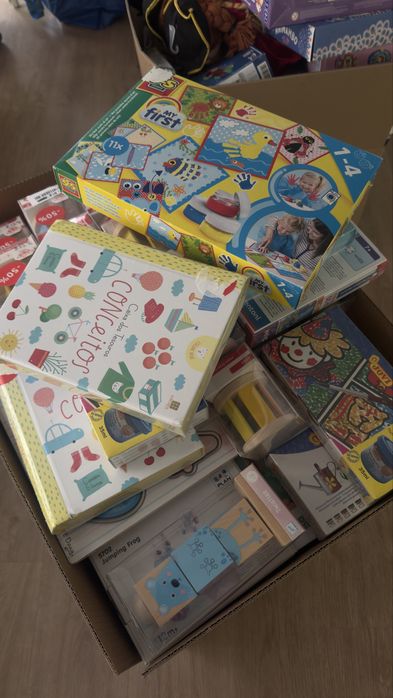 Brinquedos difaticos diversos