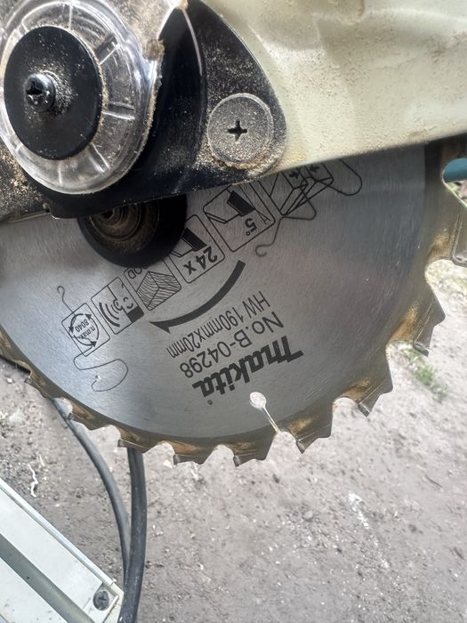Торцовка Makita ls0714
