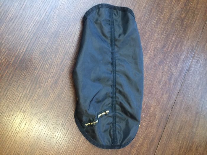 Легкая попона, комбинезон на собачку.