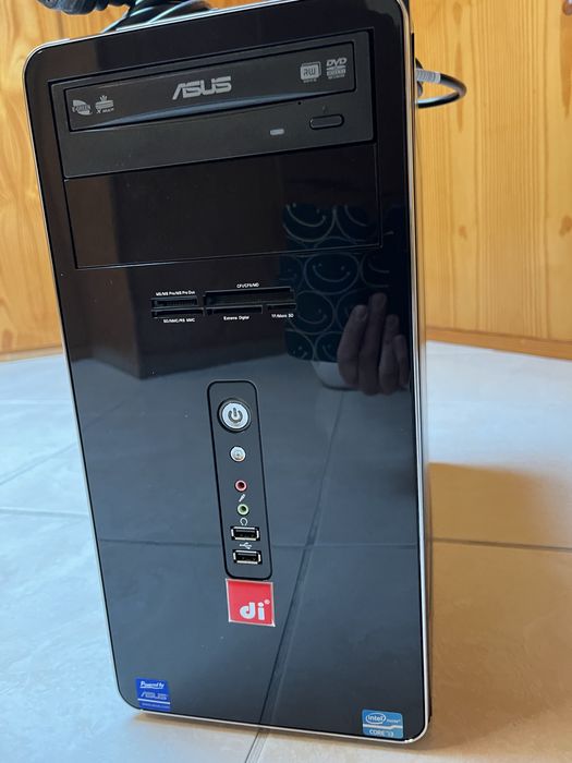 Torre de PC Azus