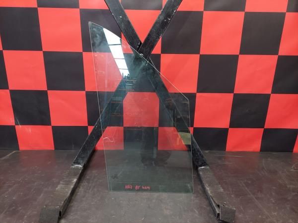 Vidro porta frente direita MAN TGE Van (UY_)