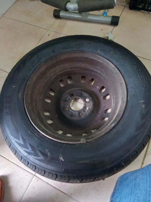 Jante 13 pneu como novo