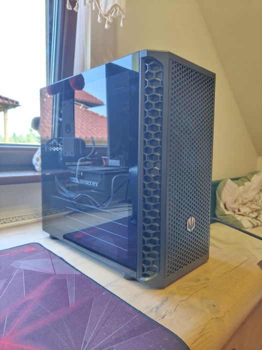 Komputer gamingowy Mad Dog Endorfy M30 Air – Ryzen 7 5700 / RTX 5060 / 16 GB RAM / 1 TB SSD