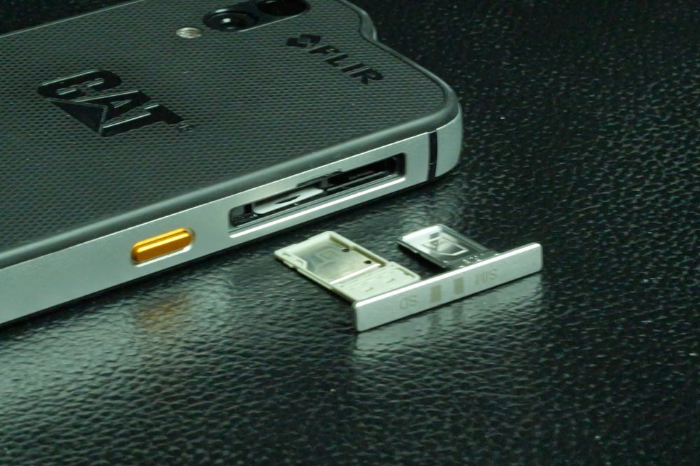 CAT S61 смартфон з вбудованим тепловізором.