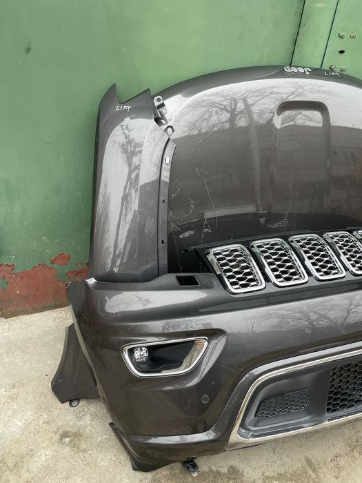 Бампер Jeep Grand Cherokee Overland