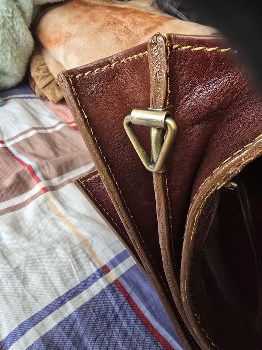Чоловічиї  шкіряниї  портфель made  in Italy